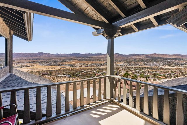 6171 Del Rio Way, Yucca Valley, CA 92284