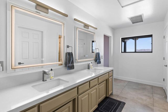 6171 Del Rio Way, Yucca Valley, CA 92284