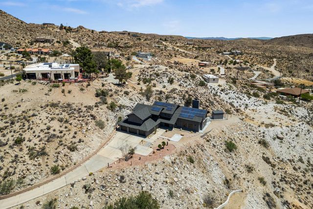 6171 Del Rio Way, Yucca Valley, CA 92284