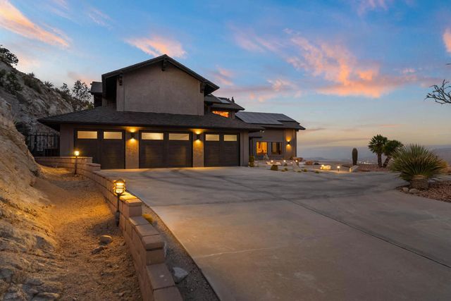 6171 Del Rio Way, Yucca Valley, CA 92284