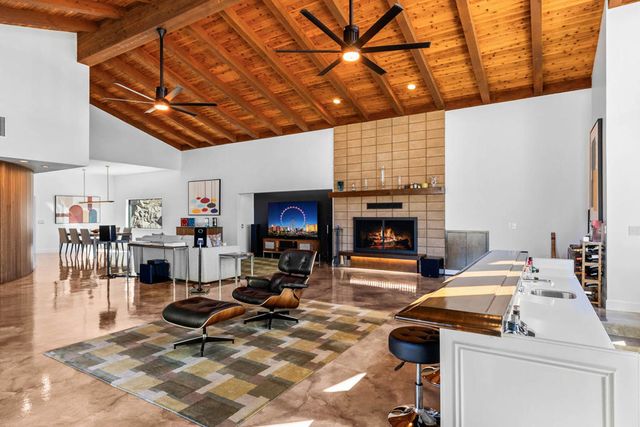 6171 Del Rio Way, Yucca Valley, CA 92284