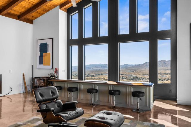 6171 Del Rio Way, Yucca Valley, CA 92284