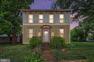 61 MAYFIELD ST, Dover, PA 17315