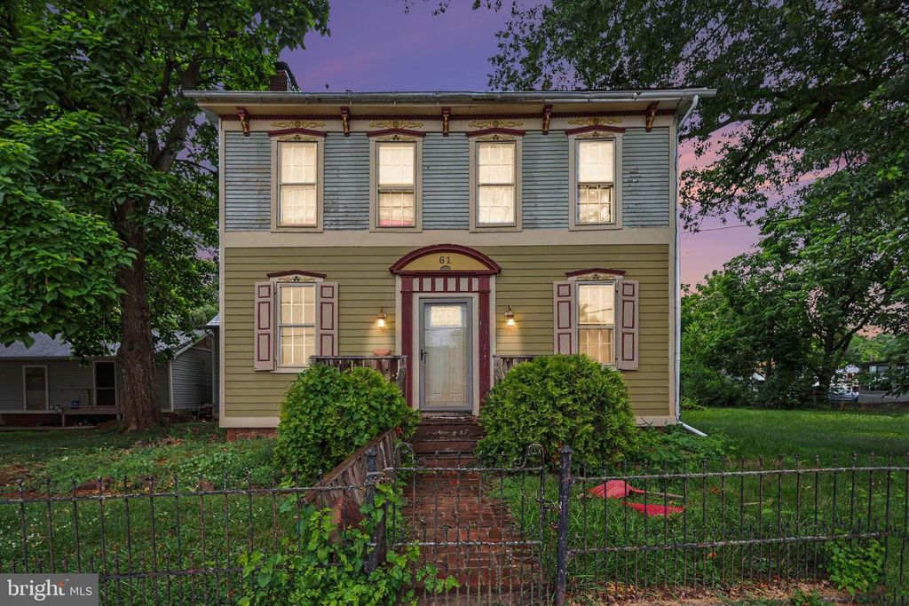 61 MAYFIELD ST, Dover, PA 17315
