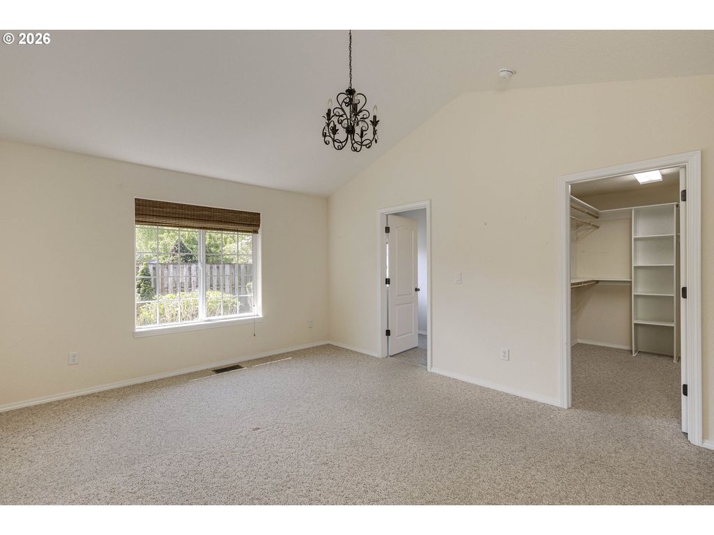 Image 14 of property listing at 1964 Nw COTTONWOOD Dr, Mc Minnville, OR 97128