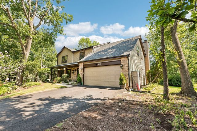 816 Bonnie Brae Lane, Bolingbrook, IL 60440
