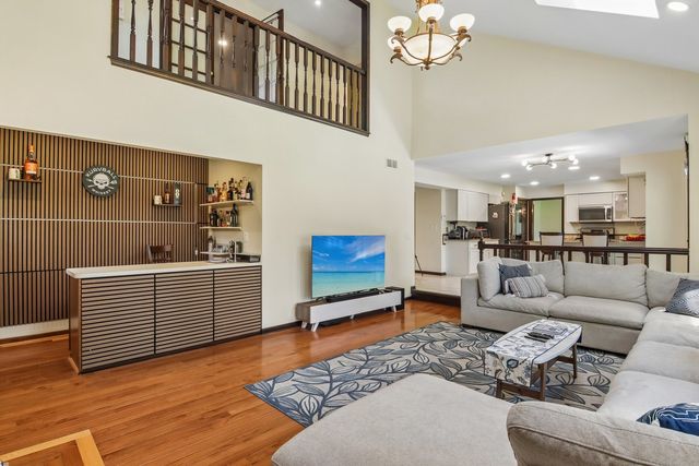 816 Bonnie Brae Lane, Bolingbrook, IL 60440