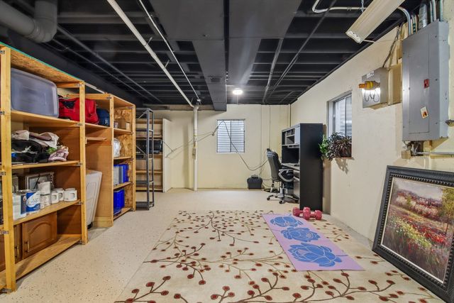 816 Bonnie Brae Lane, Bolingbrook, IL 60440