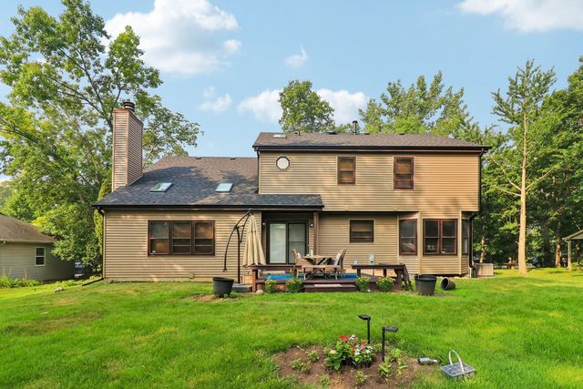 816 Bonnie Brae Lane, Bolingbrook, IL 60440