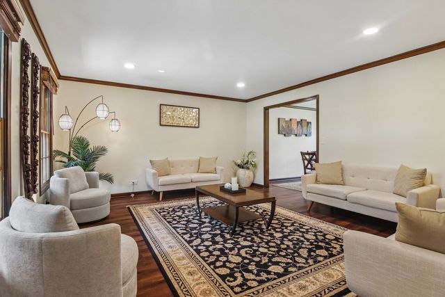 816 Bonnie Brae Lane, Bolingbrook, IL 60440