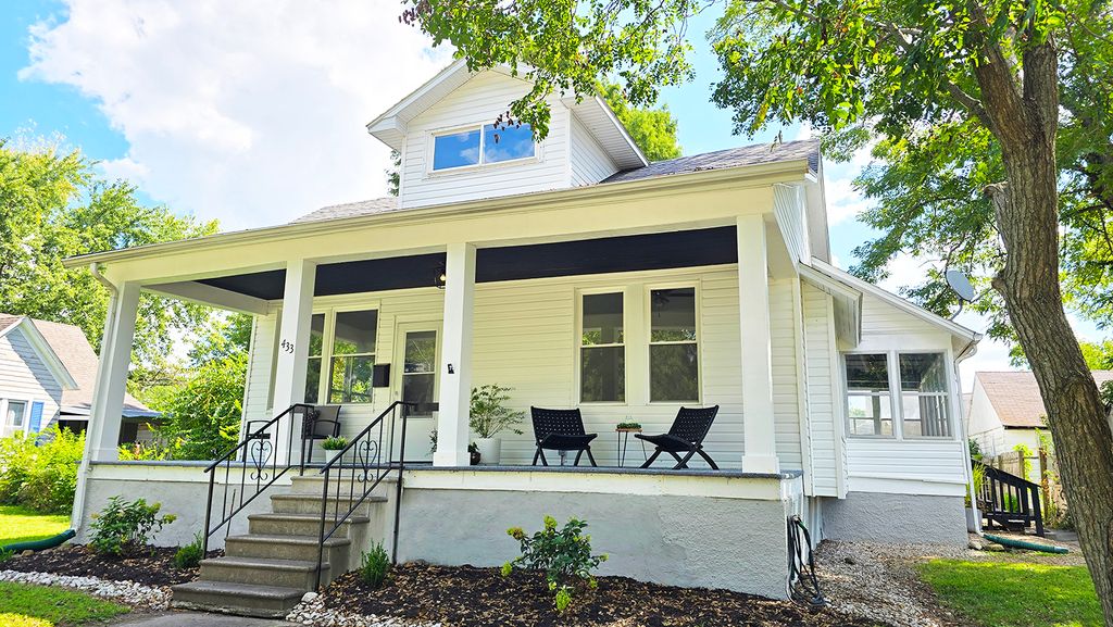 Image 1 of property listing at 433 S Lincoln Boulevard, Centralia, IL 62801