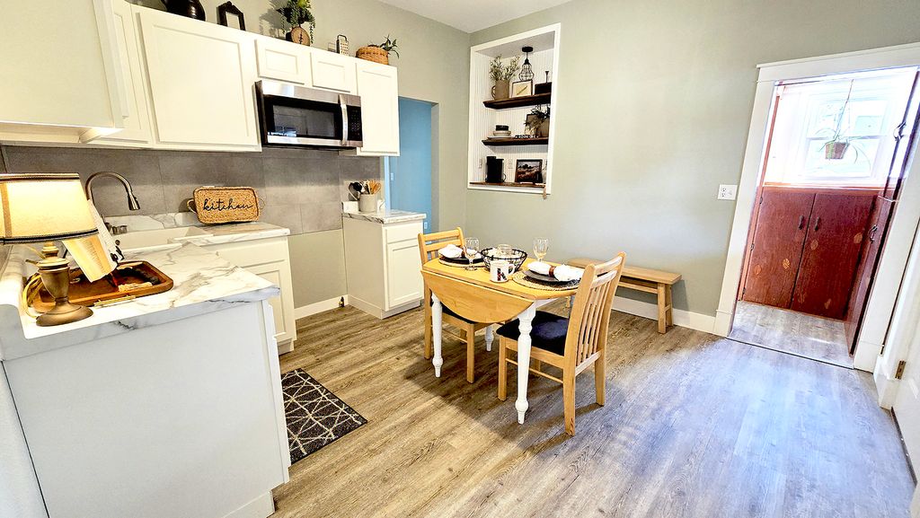 Image 18 of property listing at 433 S Lincoln Boulevard, Centralia, IL 62801