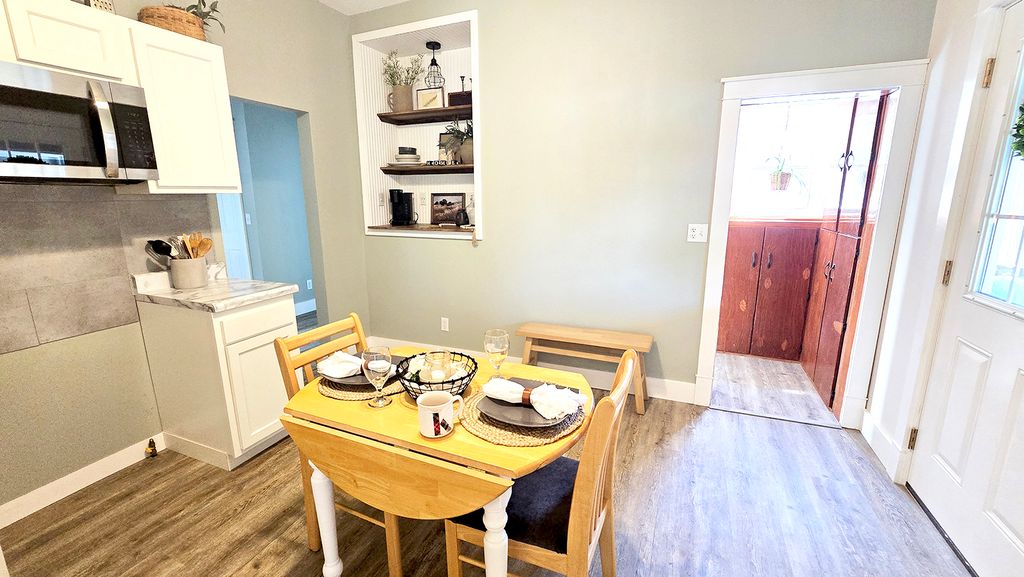 Image 25 of property listing at 433 S Lincoln Boulevard, Centralia, IL 62801