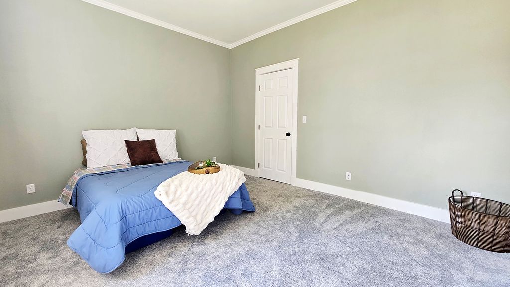 Image 35 of property listing at 433 S Lincoln Boulevard, Centralia, IL 62801