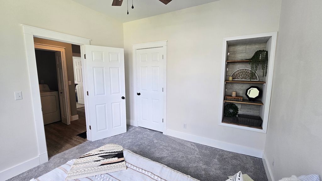 Image 39 of property listing at 433 S Lincoln Boulevard, Centralia, IL 62801