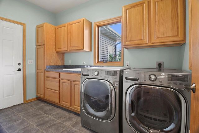 1016 Eagle Lane, Poynette, WI 53955