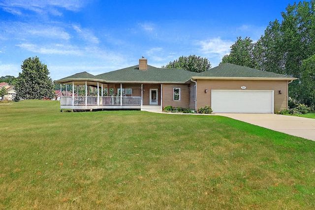 1016 Eagle Lane, Poynette, WI 53955