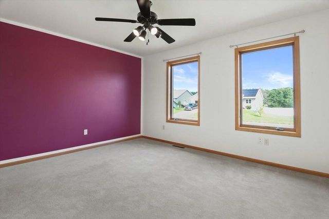 1016 Eagle Lane, Poynette, WI 53955