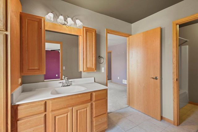 1016 Eagle Lane, Poynette, WI 53955