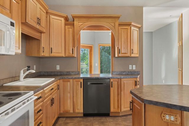 1016 Eagle Lane, Poynette, WI 53955