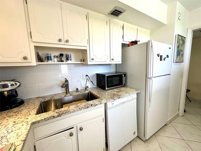 2671 S Course Drive 802, Pompano Beach, FL 33069