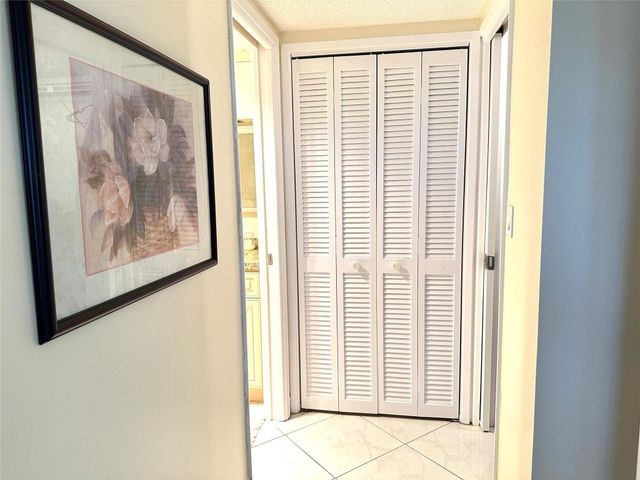 2671 S Course Drive 802, Pompano Beach, FL 33069