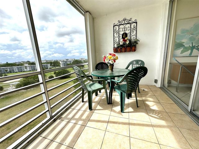 2671 S Course Drive 802, Pompano Beach, FL 33069