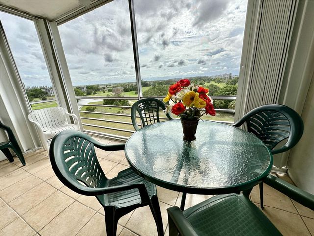 2671 S Course Drive 802, Pompano Beach, FL 33069