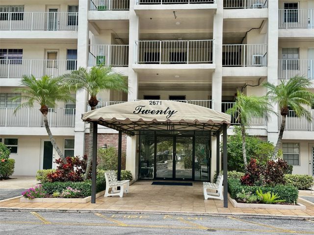 2671 S Course Drive 802, Pompano Beach, FL 33069