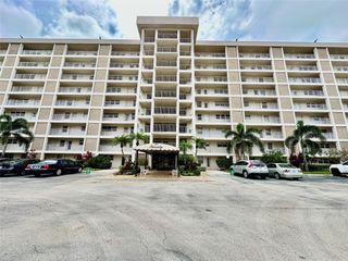 2671 S Course Drive 802, Pompano Beach, FL 33069