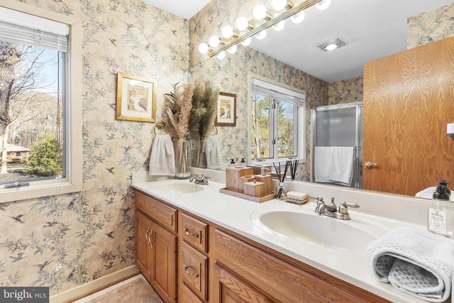 335 PROSPECT BAY DR W, Grasonville, MD 21638