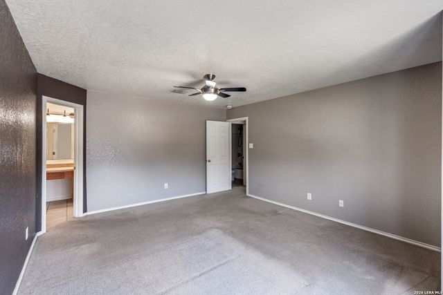 640 NW Crossing, New Braunfels, TX 78130