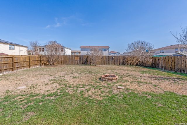 640 NW Crossing, New Braunfels, TX 78130