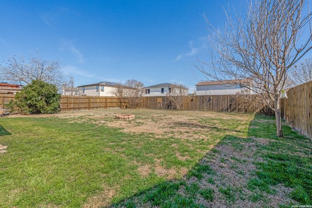 640 NW Crossing, New Braunfels, TX 78130