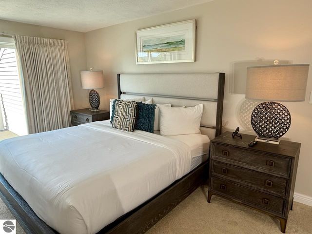 5148 Valleyway Drive, Williamsburg, MI 49690