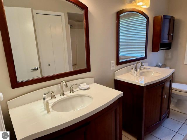 5148 Valleyway Drive, Williamsburg, MI 49690