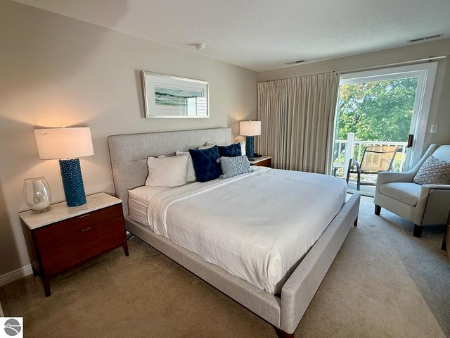 5148 Valleyway Drive, Williamsburg, MI 49690