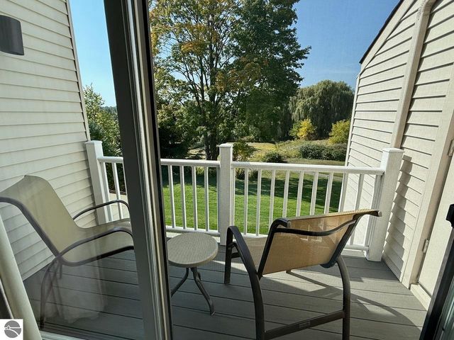 5148 Valleyway Drive, Williamsburg, MI 49690