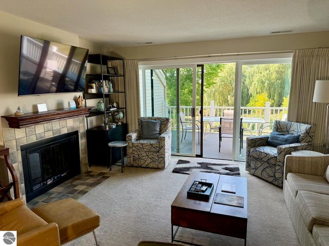 5148 Valleyway Drive, Williamsburg, MI 49690