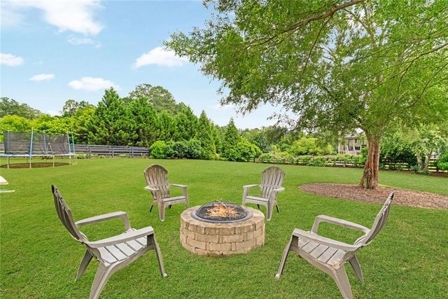 258 Millstone Parkway, Woodstock, GA 30188