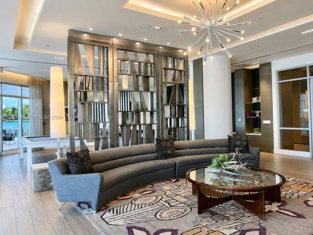 17111 Biscayne Blvd 1610, North Miami Beach, FL 33160