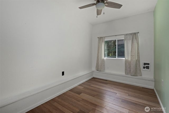 744 Spitfire Lane, Oak Harbor, WA 98277