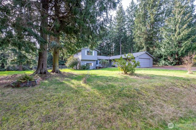 744 Spitfire Lane, Oak Harbor, WA 98277