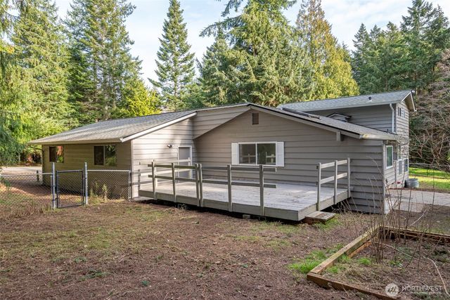 744 Spitfire Lane, Oak Harbor, WA 98277