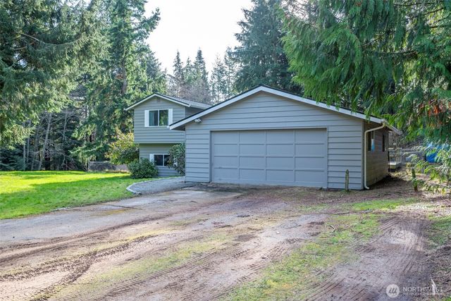 744 Spitfire Lane, Oak Harbor, WA 98277