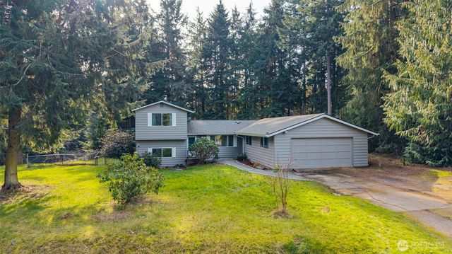744 Spitfire Lane, Oak Harbor, WA 98277