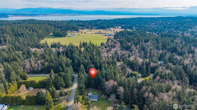 744 Spitfire Lane, Oak Harbor, WA 98277