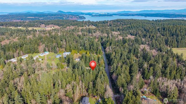 744 Spitfire Lane, Oak Harbor, WA 98277