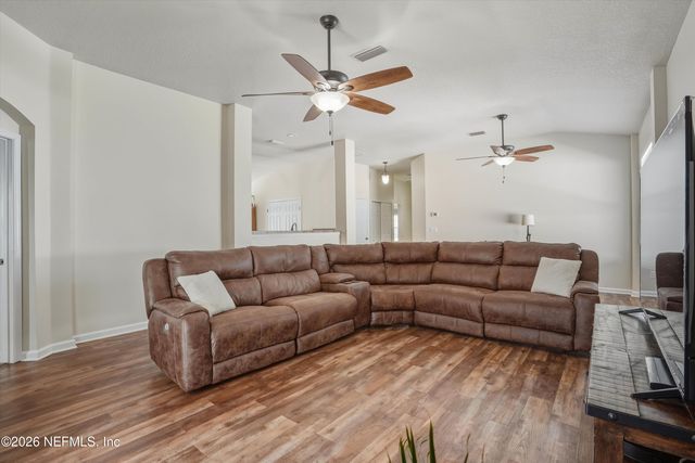 11761 HUCKLEBERRY Trail E, Macclenny, FL 32063