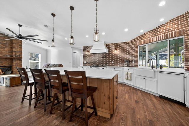 11945 74TH AVENUE, Seminole, FL 33772